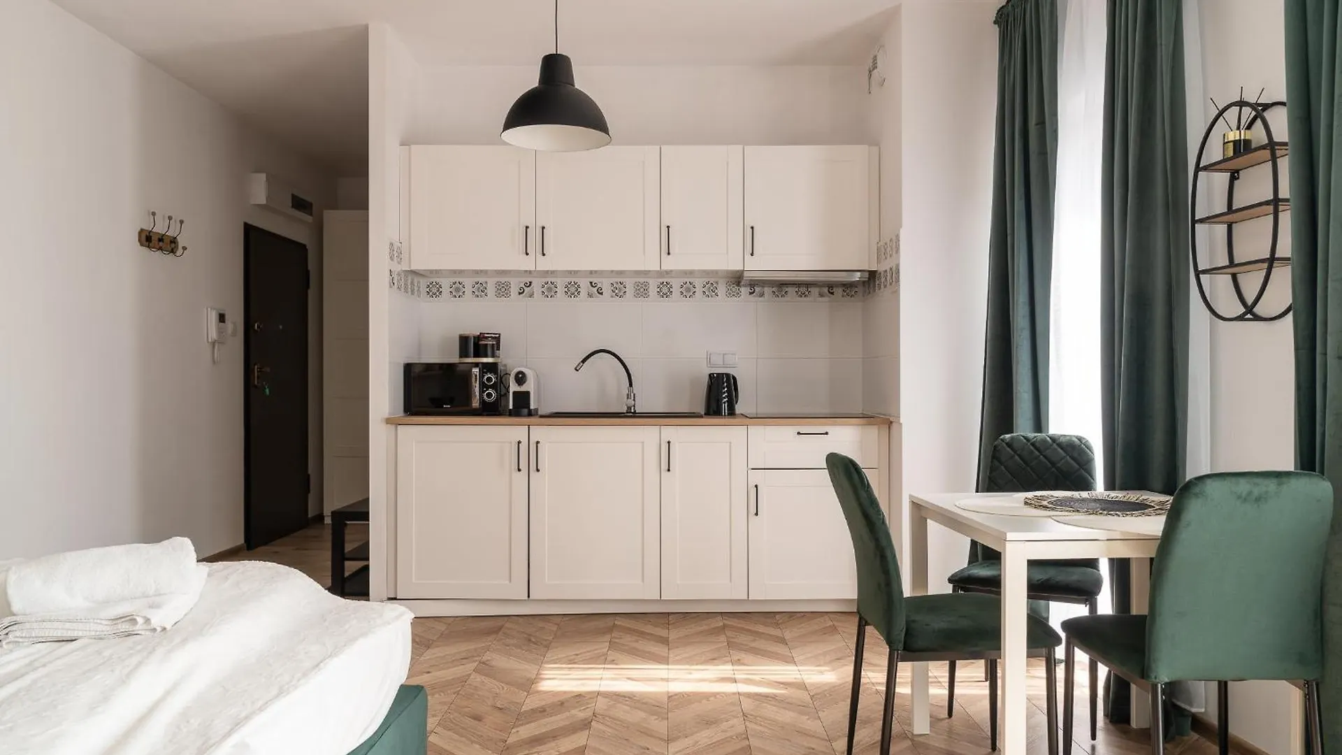 Rentplanet - Studio Kaszubska Wroclaw 0*,  Poland